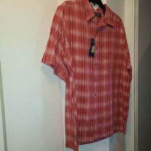 Roundtree & Yorke Red Plaid Casual Shirt Size L